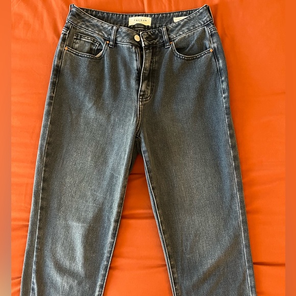 Black PacSun Mom Jeans - Size 26 - Picture 2 of 4